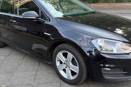 VW Golf 292.500 km 5.350 &euro; Mönchengladbach - Odenkirchen 41199