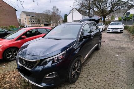 Peugeot 5008 181.000 km 16.500 &euro; Düsseldorf 40599