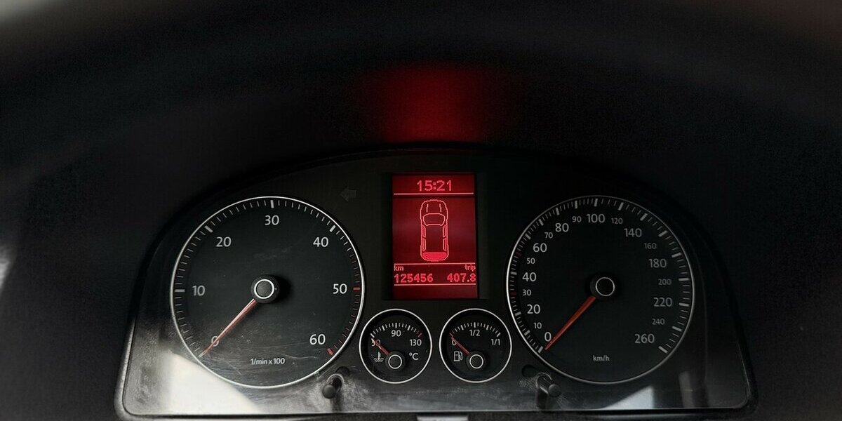 VW Touran R-Line / Leder / 7Sitze / 1.Hd / Navi 125.000 km 11.900 &euro; Mönchengladbach 41066