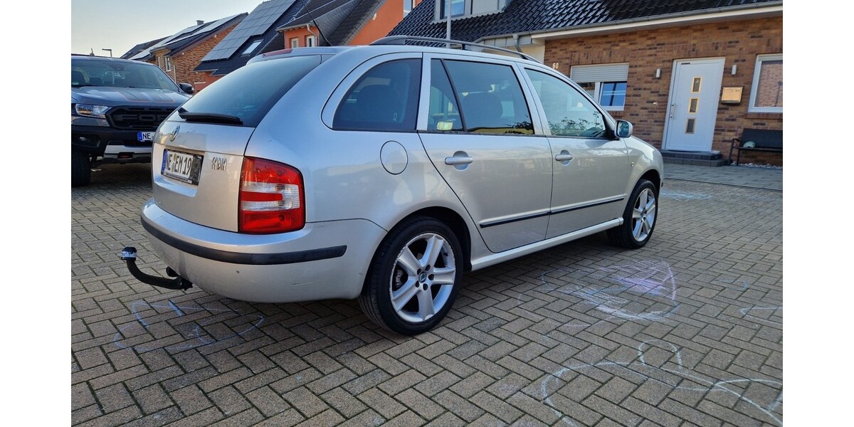 Skoda Fabia 389.000 km 1.480 &euro; Dormagen 41539