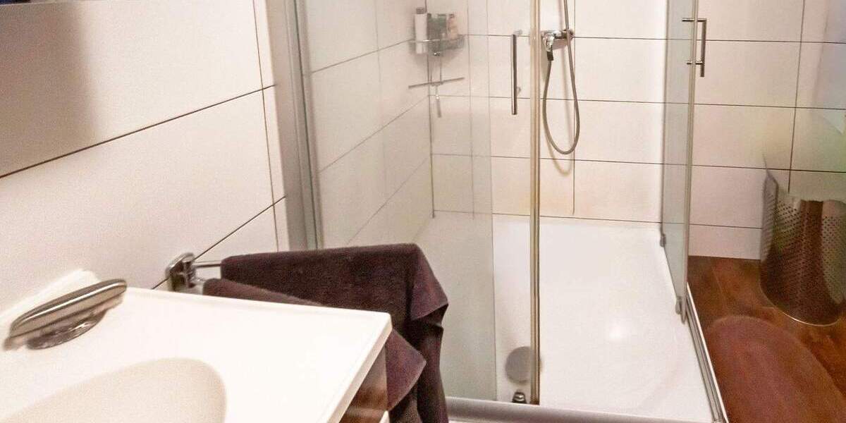 Etagenwohnung Düsseldorf Rath - 3 Zimmer, 88 m&sup2;, 359.000&euro; | Angebot:25691147