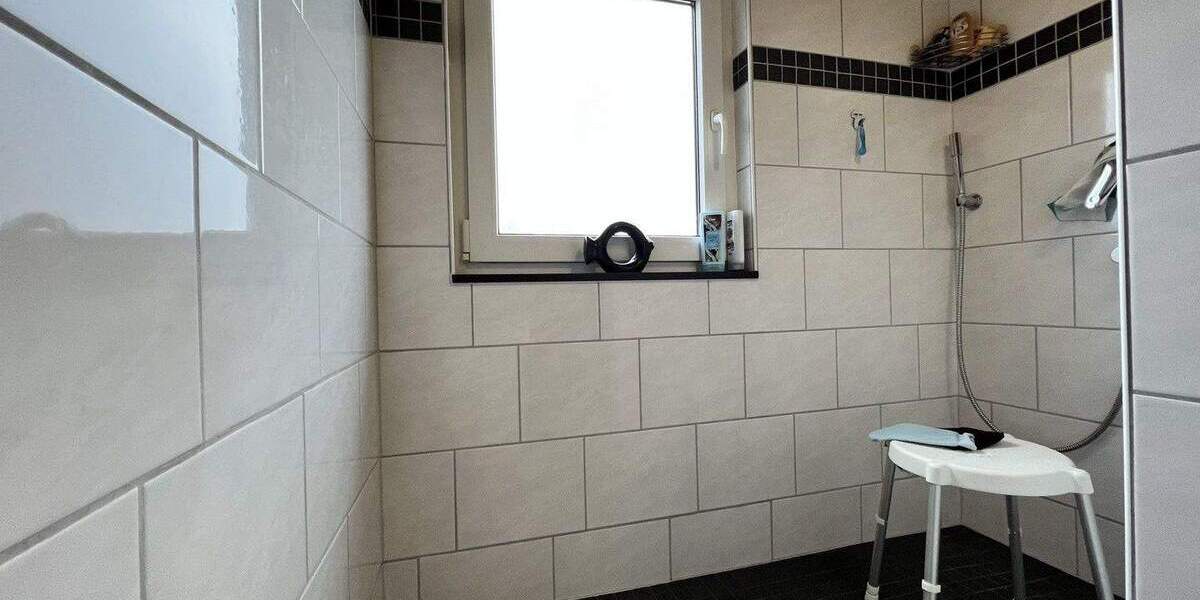 Mehrfamilienhaus, Wohnhaus Leichlingen - 8 Zimmer, 197 m&sup2;, 399.000&euro; | Angebot:25779473