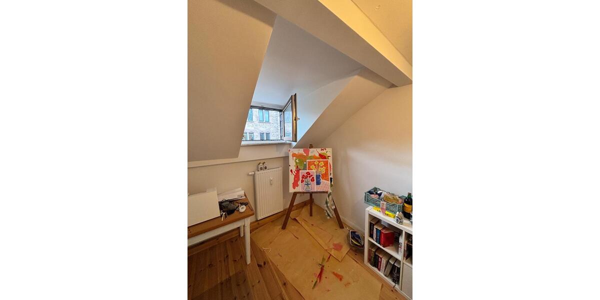 Dachgeschoßwohnung Duisburg Laar - 3 Zimmer, 77 m&sup2;, 725&euro; | Angebot:25343395