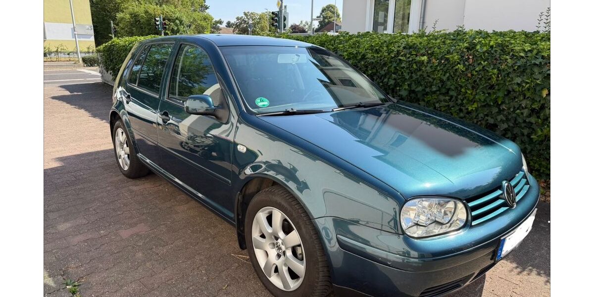 VW Golf 61.000 km 5.490 &euro; Dormagen 41539