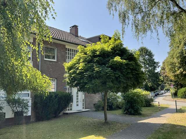 Etagenwohnung Düsseldorf Stadtbezirk 5 - 4 Zimmer, 82 m&sup2;, 1.029&euro; | Angebot:27098238