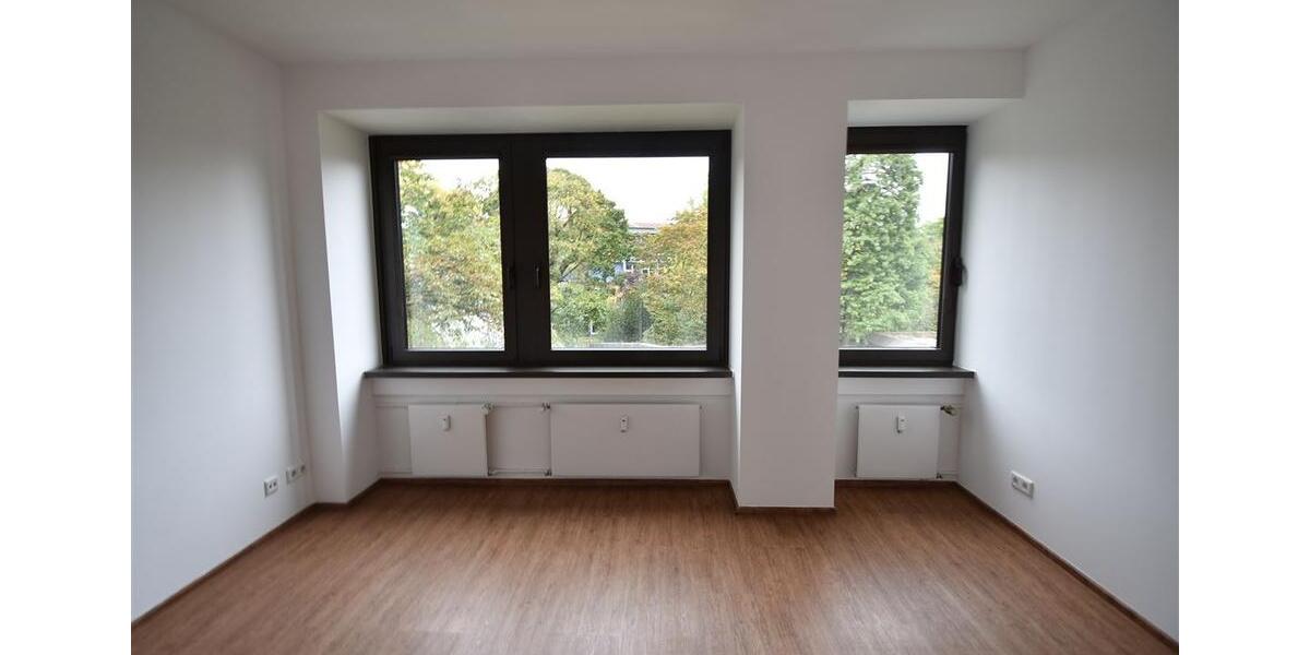 Etagenwohnung Düsseldorf Stadtbezirk 2 - 3 Zimmer, 106 m&sup2;, 1.700&euro; | Angebot:23373800