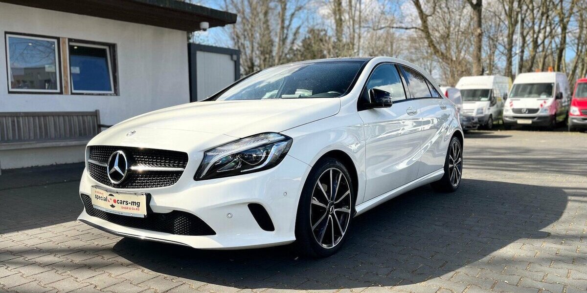 Mercedes-Benz A 220 CDI / AMG / Pano / Kamera / Navi / Euro6 195.000 km 16.390 &euro; Mönchengladbach 41066