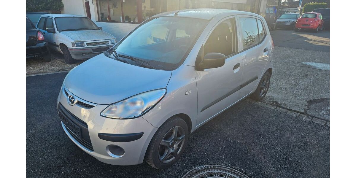 Hyundai i10 141.000 km 2.699 &euro; Krefeld 47807