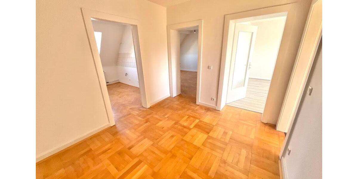 Dachgeschoßwohnung Krefeld - 2 Zimmer, 58 m&sup2;, 499&euro; | Angebot:26648392
