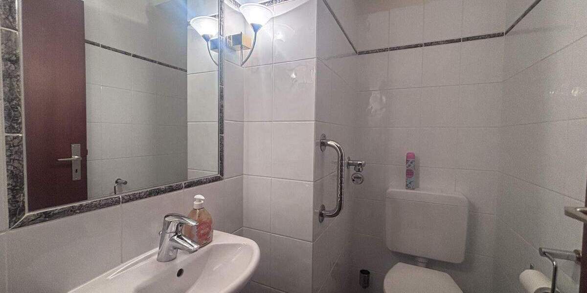 Etagenwohnung Willich Schiefbahn - 3 Zimmer, 87 m&sup2;, 195.000&euro; | Angebot:25800817