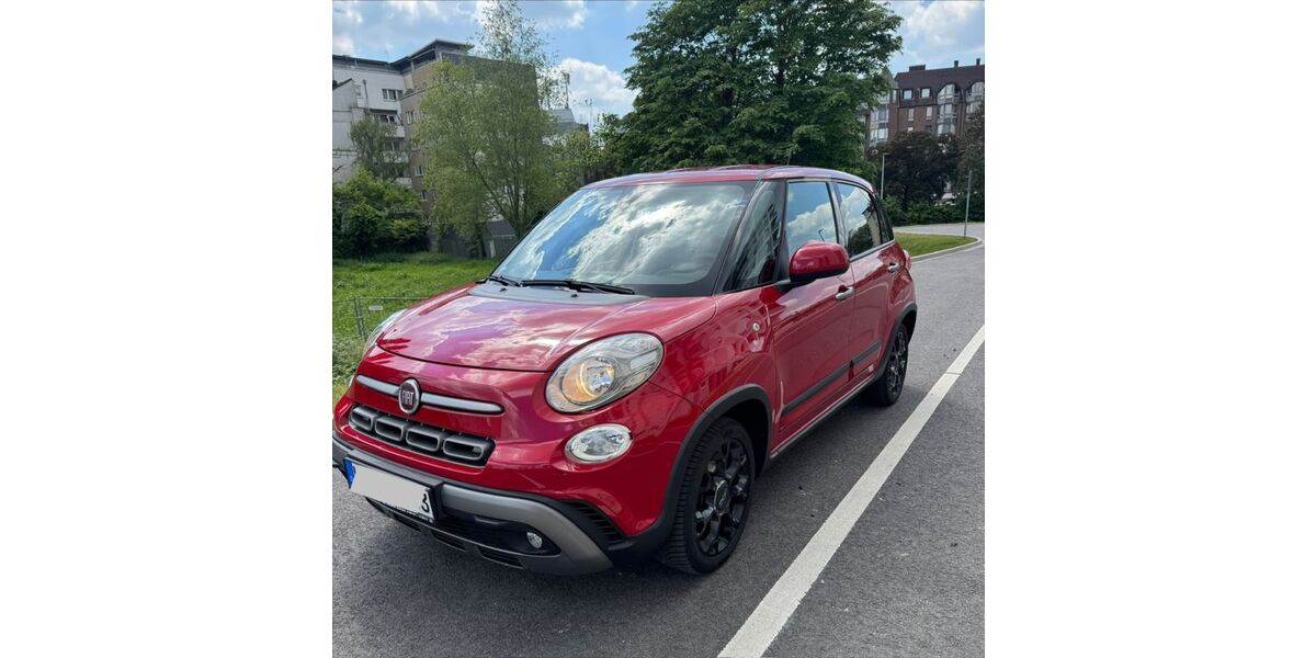Fiat 500L 107.640 km 9.990 &euro; Düsseldorf 40599
