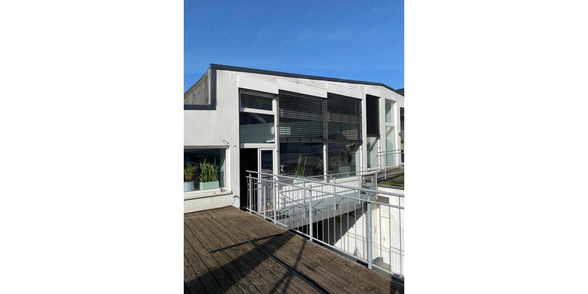 Etagenwohnung Düsseldorf Stadtbezirk 3 - 1 Zimmer, 130 m&sup2;, 2.100&euro; | Angebot:25571243