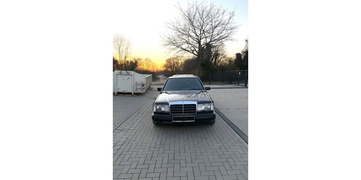 Mercedes-Benz E 230 136.800 km 8.199 &euro; Mülheim an der Ruhr 45470