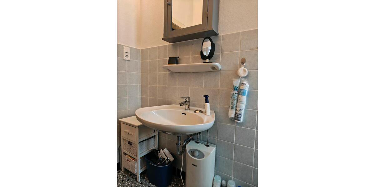 Etagenwohnung Düsseldorf Stadtbezirk 3 - 1 Zimmer, 29 m&sup2;, 380&euro; | Angebot:25922831