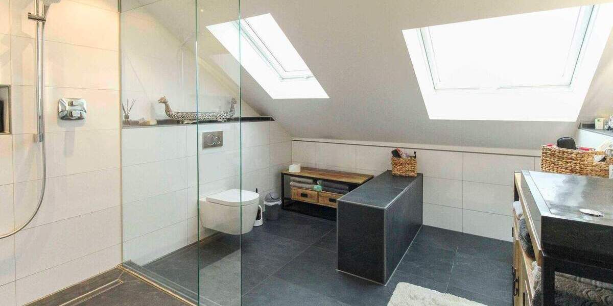 Einfamilienhaus Viersen Dülken - 9 Zimmer, 214 m&sup2;, 595.000&euro; | Angebot:25745512