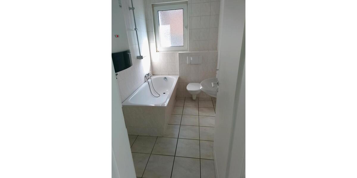 Etagenwohnung Oberhausen Biefang - 4 Zimmer, 98 m&sup2;, 860&euro; | Angebot:26640765