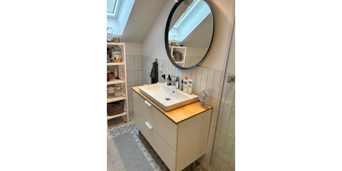 Dachgeschoßwohnung Duisburg Laar - 3 Zimmer, 77 m&sup2;, 725&euro; | Angebot:25343395