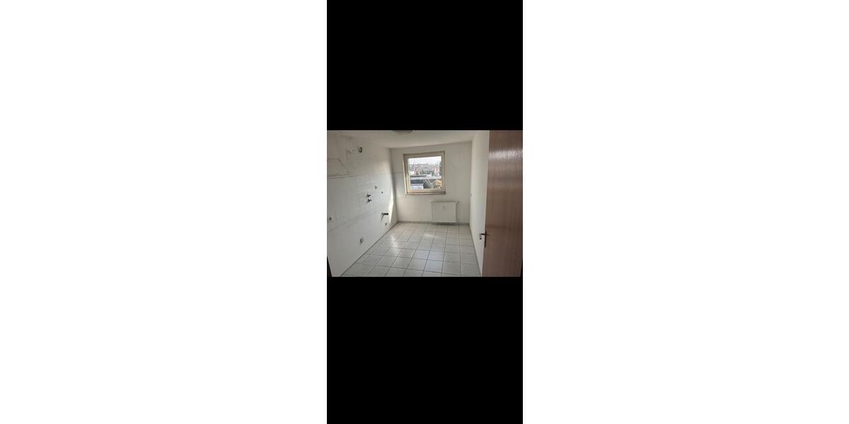 Dachgeschoßwohnung Oberhausen - 3 Zimmer, 74 m&sup2;, 603&euro; | Angebot:26650152