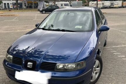 Seat Leon 167.900 km 2.499 &euro; Krefeld 47798