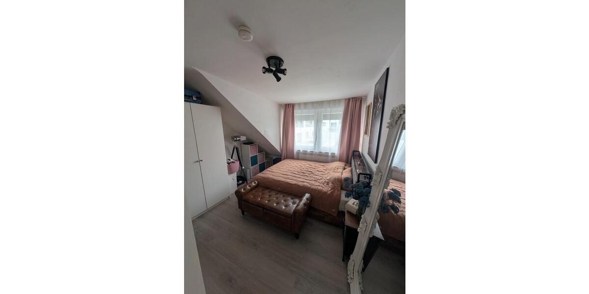 Dachgeschoßwohnung Grevenbroich - 2 Zimmer, 44 m&sup2;, 470&euro; | Angebot:26652866