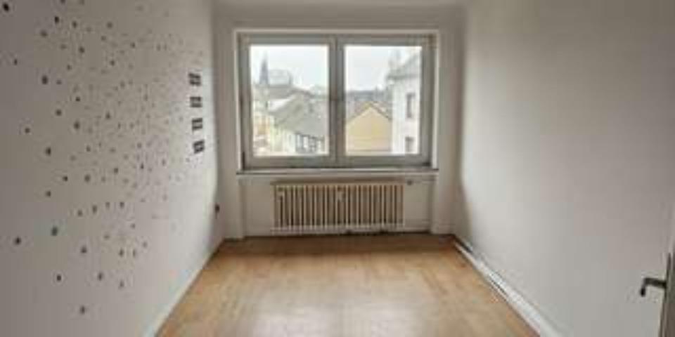 Etagenwohnung Duisburg Laar - 2 Zimmer, 74 m&sup2;, 595&euro; | Angebot:25720426