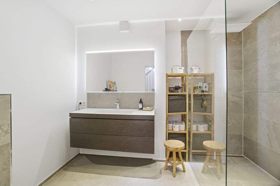 Etagenwohnung Düsseldorf Hassels - 2 Zimmer, 83 m&sup2;, 325.000&euro; | Angebot:25705686