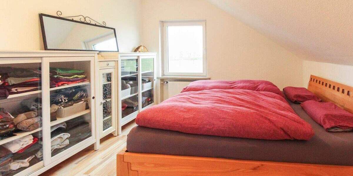 Einfamilienhaus Viersen Dülken - 9 Zimmer, 214 m&sup2;, 595.000&euro; | Angebot:25745512