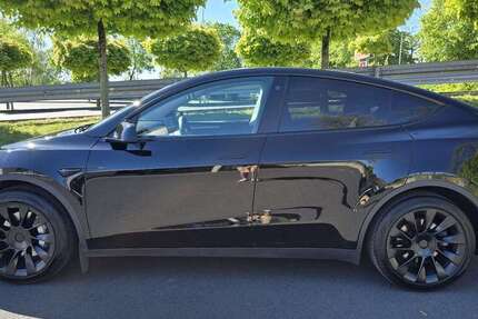 Tesla Model Y 37.500 km 38.500 &euro; Erkrath, Fundort des Neanderthalers, Stadt 40699