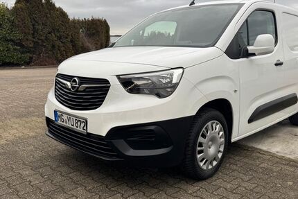 Opel Combo 70.202 km 8.999 &euro; Mönchengladbach 41061