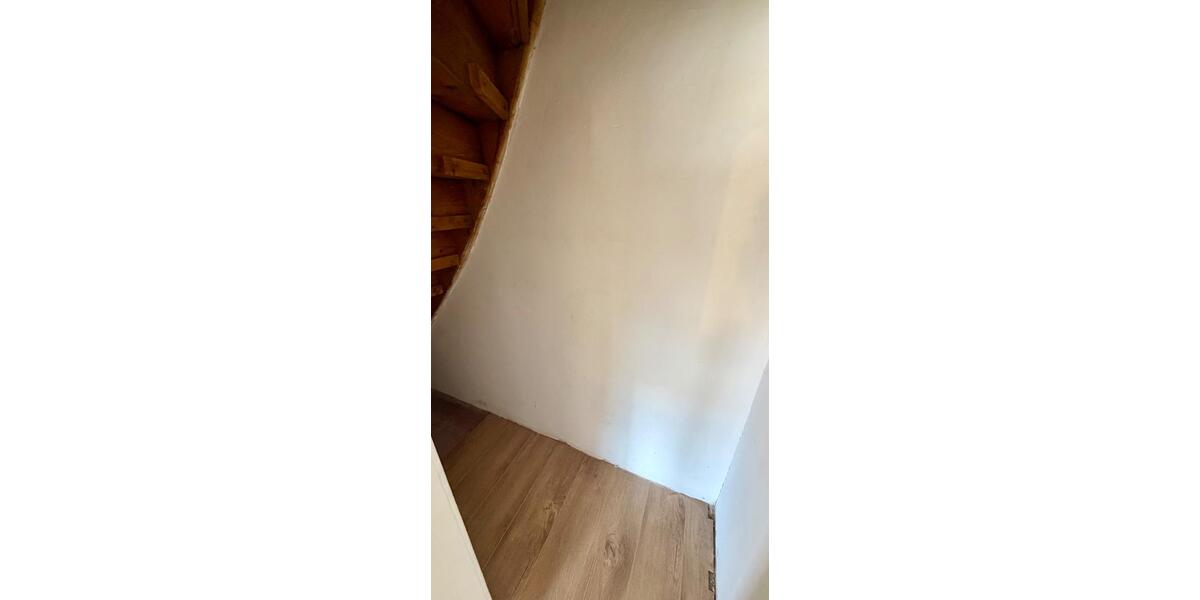 Dachgeschoßwohnung Düsseldorf Pempelfort - 3 Zimmer, 83 m&sup2;, 1.850&euro; | Angebot:26652898