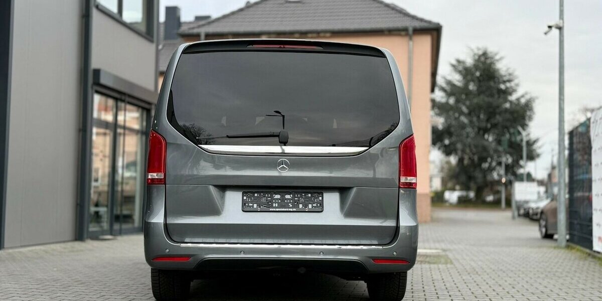 Mercedes-Benz V 300 d Lang / AMG Paket / 4MATIC / Leder / AHK 70.000 km 54.490 &euro; Mönchengladbach 41066