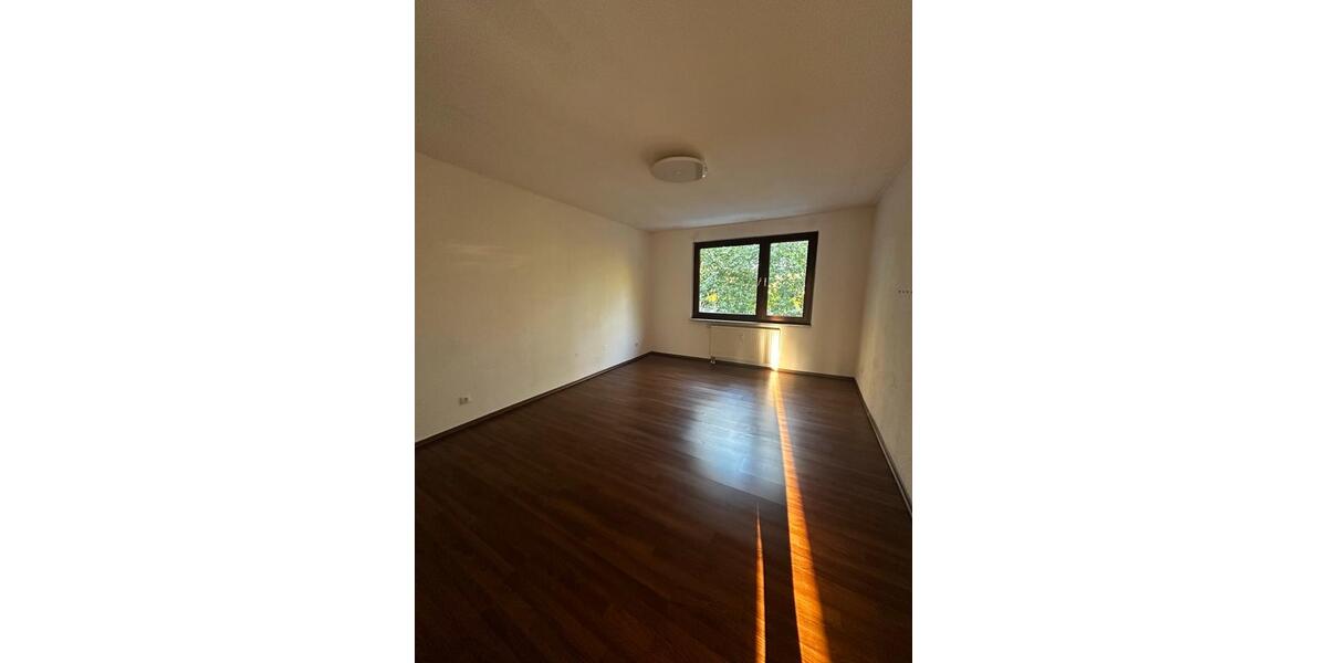 Etagenwohnung Duisburg Hamborn - 2.5 Zimmer, 62 m&sup2;, 560&euro; | Angebot:25990050