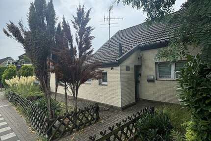 Grundstück Düsseldorf Stadtbezirk 5 - 830.000&euro; | Angebot:27100846