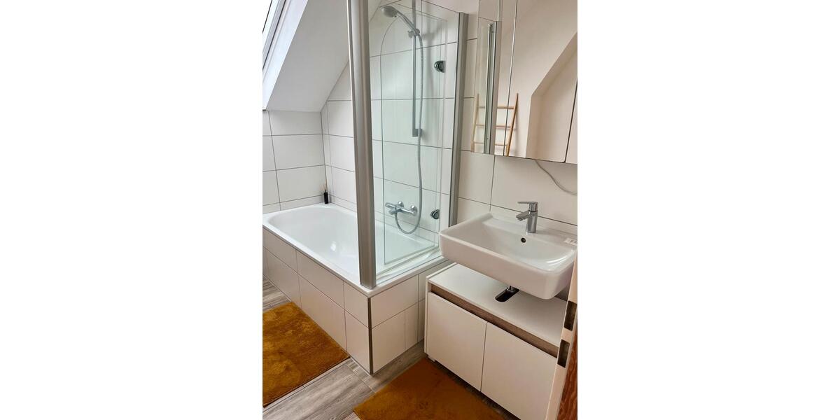 Etagenwohnung Krefeld - 3 Zimmer, 78 m&sup2;, 690&euro; | Angebot:25417337