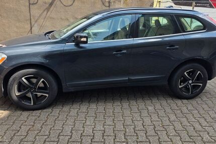 Volvo XC60 178.900 km 11.000 &euro; Oberhausen 46049