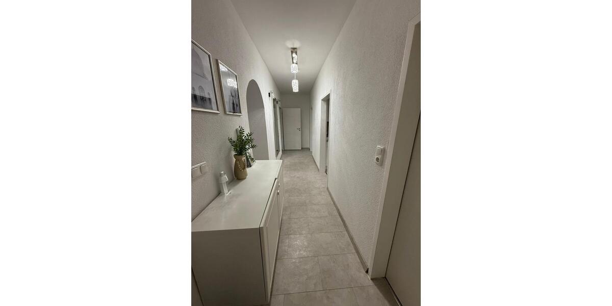 Etagenwohnung Duisburg Rheinhausen - 3.5 Zimmer, 77 m&sup2;, 1.000&euro; | Angebot:26008468