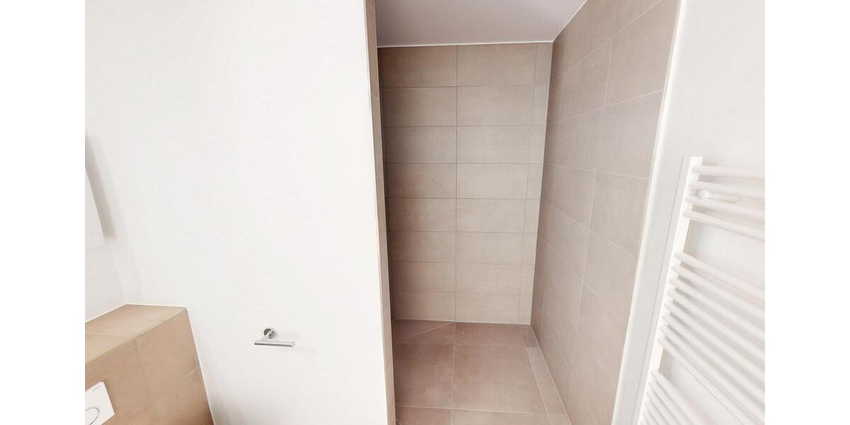 Etagenwohnung Düsseldorf Stadtbezirk 3 - 2 Zimmer, 61 m&sup2;, 1.300&euro; | Angebot:25614449