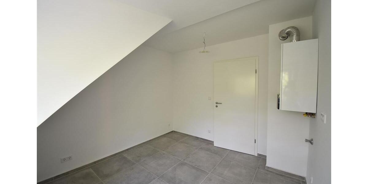 Dachgeschoßwohnung Krefeld Benrad - 3 Zimmer, 66 m&sup2;, 755&euro; | Angebot:24714331