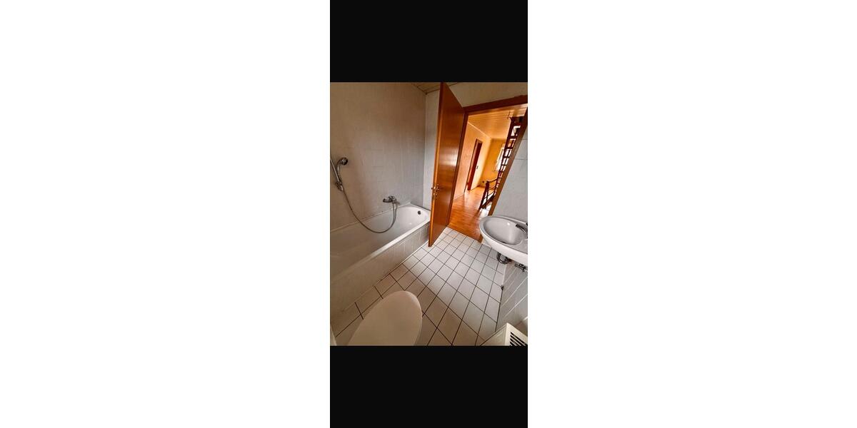 Reihenhaus Duisburg Hochheide - 3 Zimmer, 80 m&sup2;, 235.000&euro; | Angebot:26766270