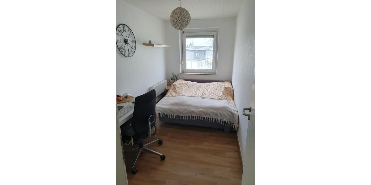 Etagenwohnung Mönchengladbach Ost - 4 Zimmer, 76 m&sup2;, 145.000&euro; | Angebot:26567070