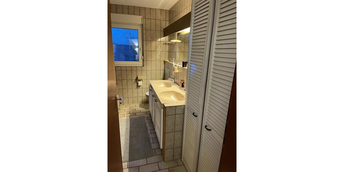 Etagenwohnung Kaarst - 3 Zimmer, 82 m&sup2;, 1.280&euro; | Angebot:26676667