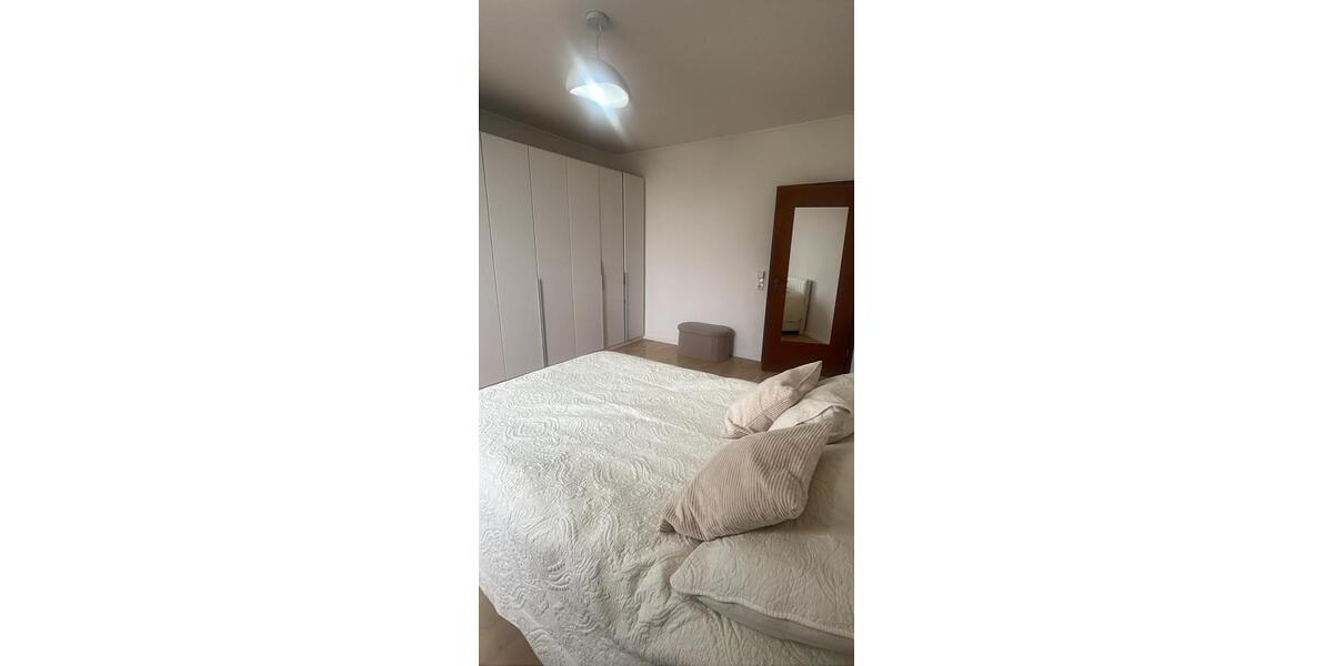 Etagenwohnung Düsseldorf Stadtbezirk 9 - 2 Zimmer, 65 m&sup2;, 1.000&euro; | Angebot:25987290