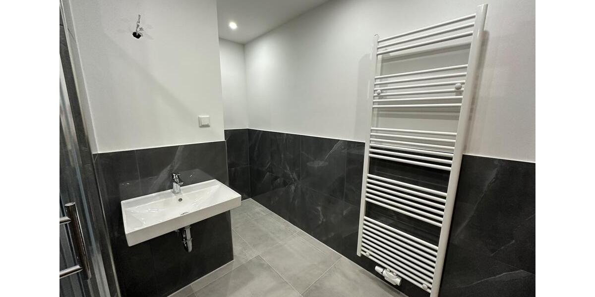 Etagenwohnung Düsseldorf Düsseltal - 2 Zimmer, 68 m&sup2;, 1.355&euro; | Angebot:25551511