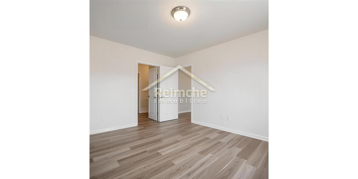 Etagenwohnung Düsseldorf Stadtbezirk 3 - 4 Zimmer, 117 m&sup2;, 1.180&euro; | Angebot:26021636