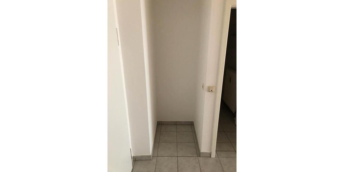 Etagenwohnung Neuss Augustinusviertel - 2.5 Zimmer, 51 m&sup2;, 950&euro; | Angebot:26647323