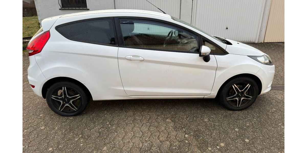 Ford Fiesta 138.000 km 2.800 &euro; Krefeld 47839