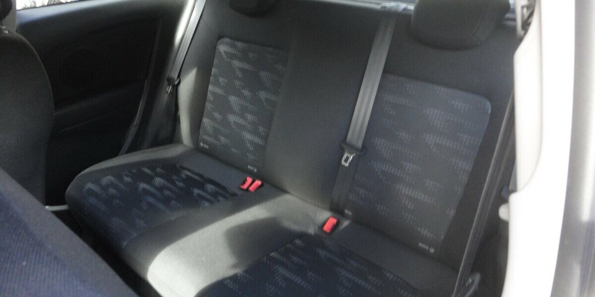 Opel Corsa Selection Klima Kette+TÜV neu S.heft 179.000 km 3.700 &euro; Neuss 41462