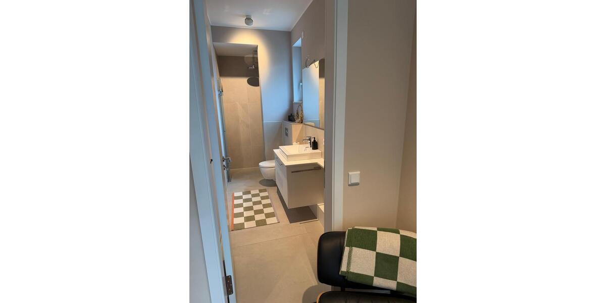 Etagenwohnung Mönchengladbach Nord - 3 Zimmer, 112 m&sup2;, 1.990&euro; | Angebot:25880062