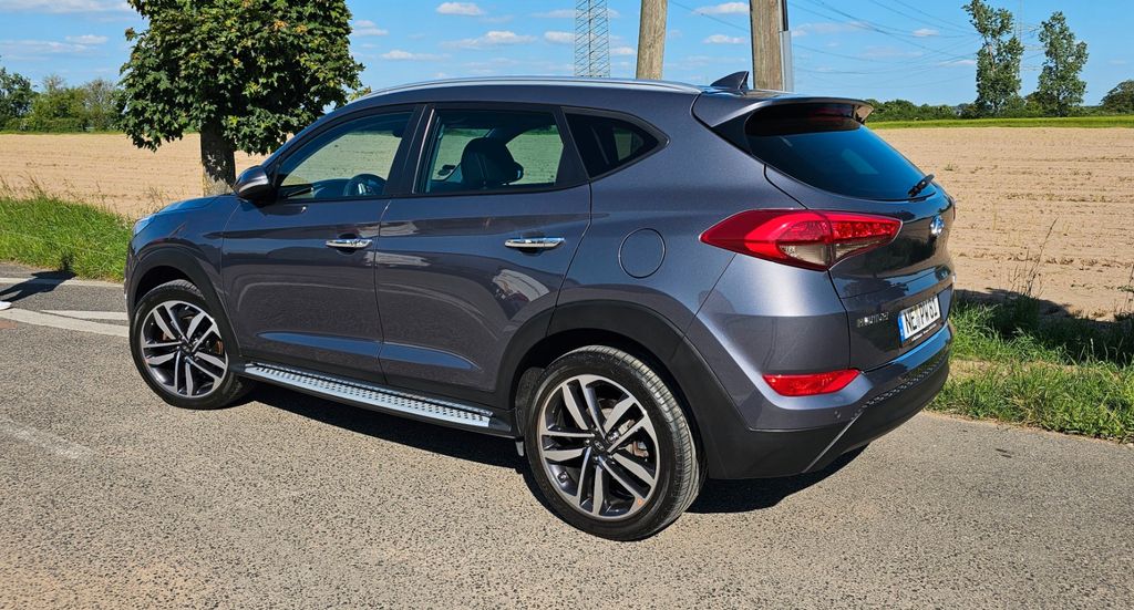 Hyundai TUCSON 107.000 km 12.700 &euro; Dormagen 41542