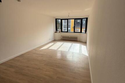 Wohnung Krefeld Cracau - 1 Zimmer, 45 m&sup2;, 415&euro; | Angebot:26036379